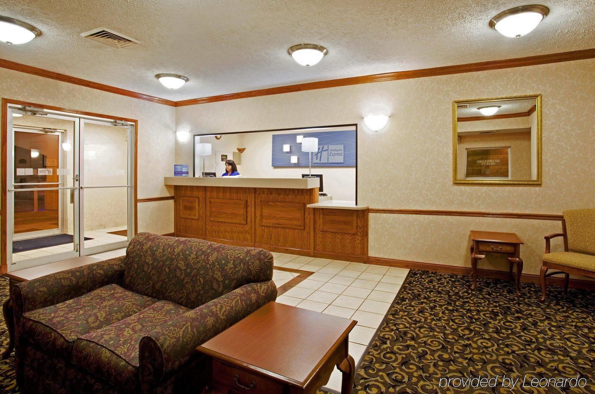 Baymont By Wyndham Galesburg Hotel Bagian luar foto